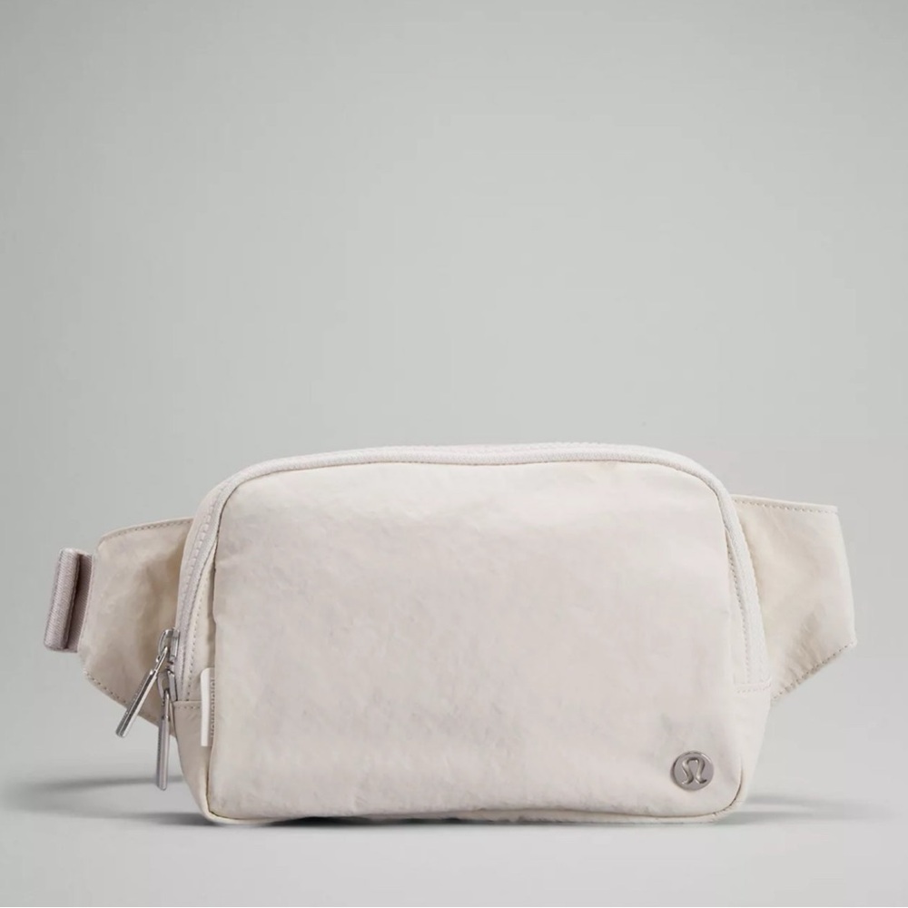 Everywhere Belt Bag Large with Long Strap 2L